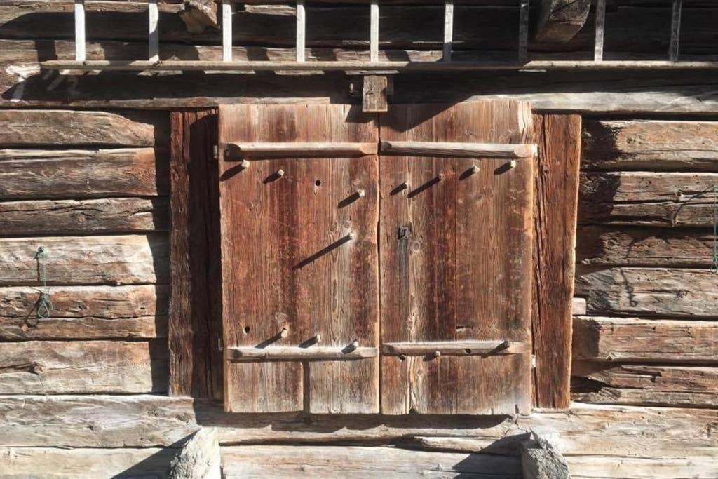 La Cabane De L'Homme Tranquille Le Tretien Exterior foto